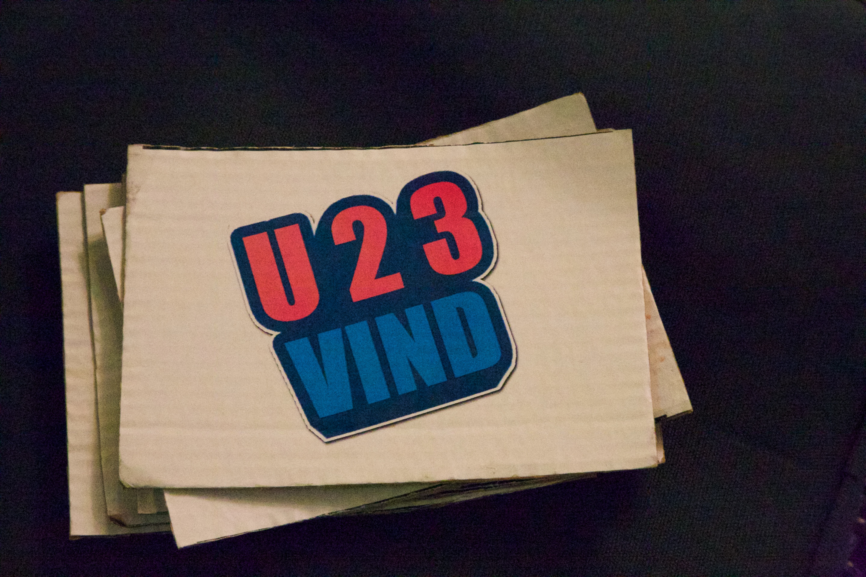 Cue-cards.